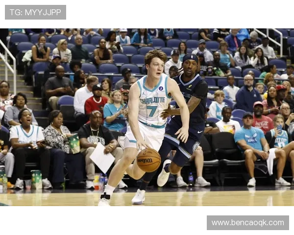 黄蜂主帅称克尼佩尔每天追求进步将在球队中发挥关键作用